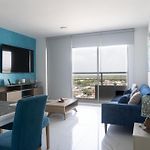 Great Location Close To Airport