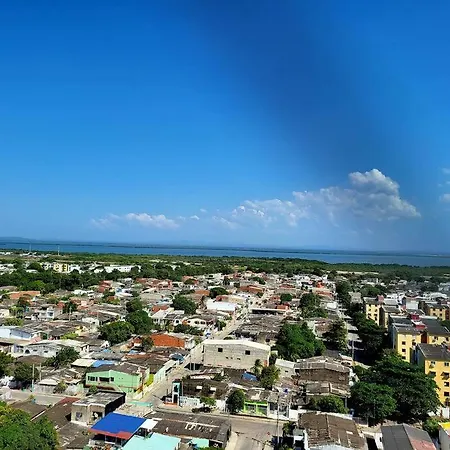 Apartment Great Location Close To Airport Cartagena
