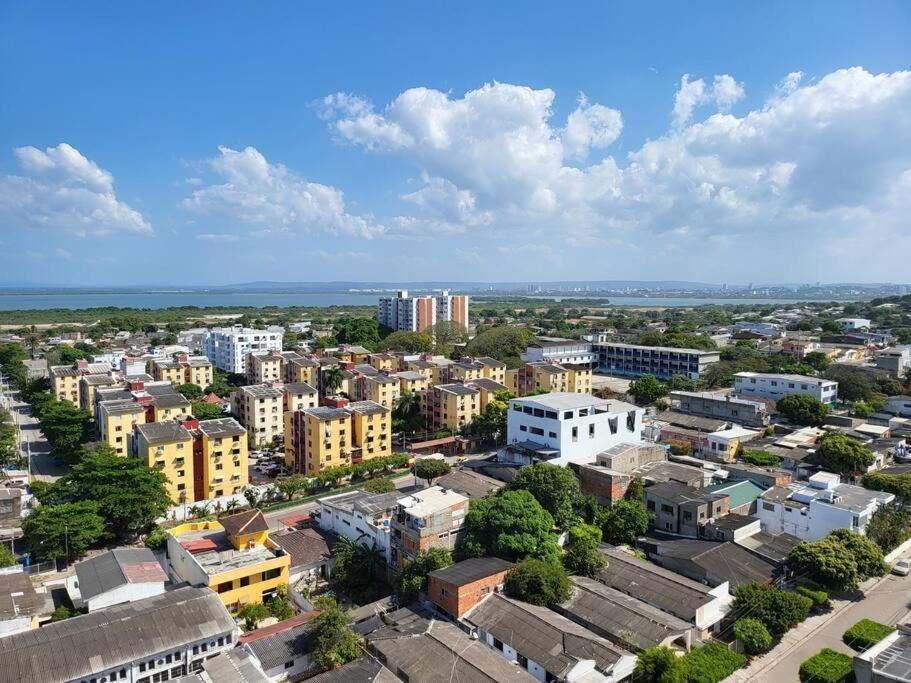 Great Location Close To Airport Apartamento *